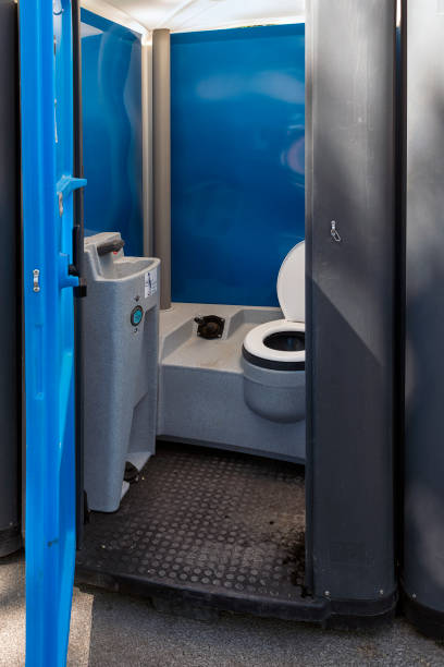 Best Portable restroom trailer rental  in Round Lake, IL